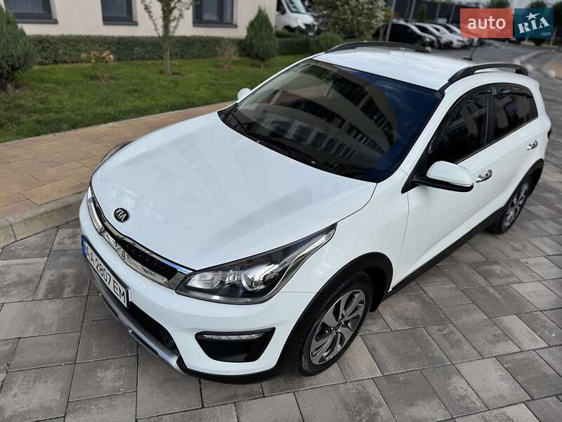 Внедорожник / Кроссовер Kia Rio X-Line 2018 в Киеве