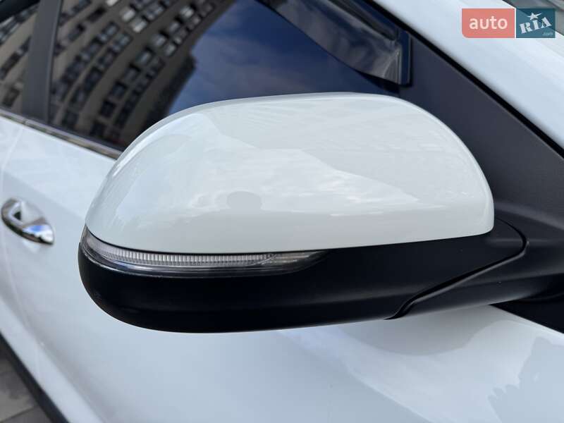 Внедорожник / Кроссовер Kia Rio X-Line 2018 в Киеве