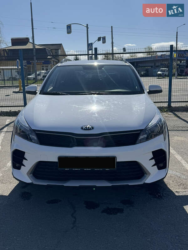Kia Rio X 2021