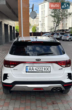 Позашляховик / Кросовер Kia Rio X 2021 в 