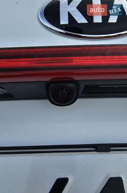 Позашляховик / Кросовер Kia Rio X 2021 в 