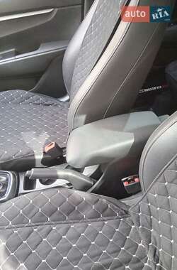 Внедорожник / Кроссовер Kia Rio X 2021 в 