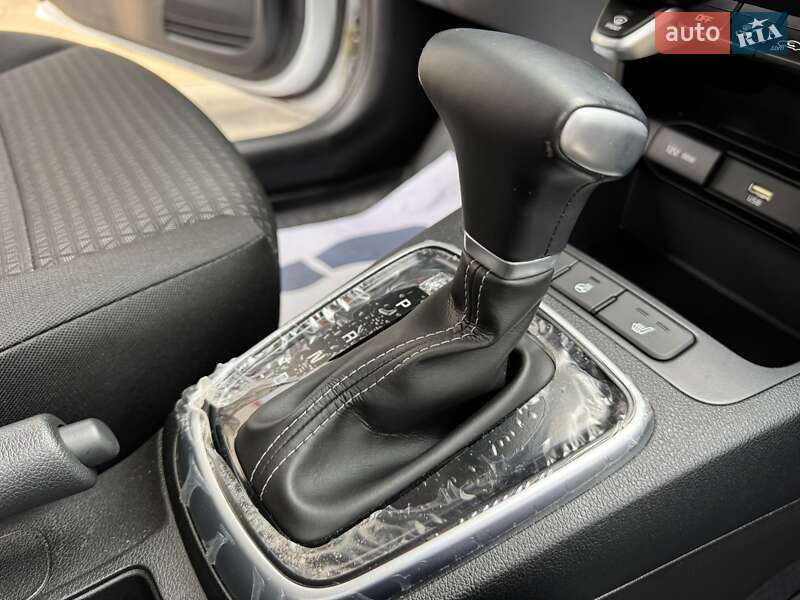 Внедорожник / Кроссовер Kia Rio X 2021 в Киеве