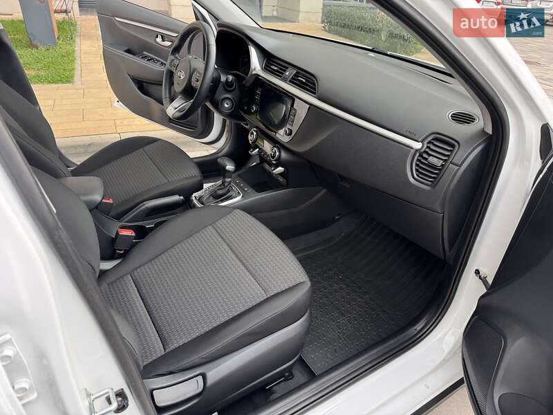 Внедорожник / Кроссовер Kia Rio X 2021 в Киеве