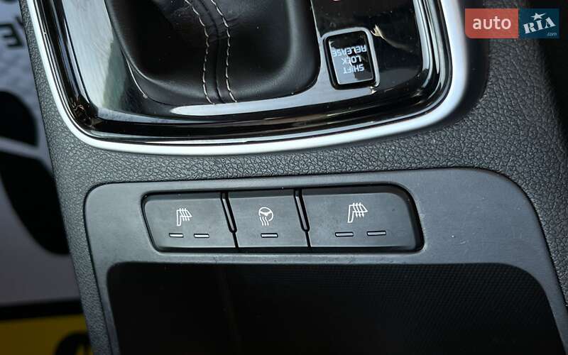 Внедорожник / Кроссовер Kia Rio X 2022 в Львове