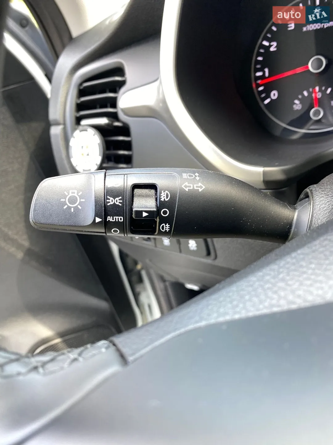 2021 Kia Rio - мініатюра 21
