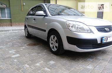 Хетчбек Kia Rio 2007 в Івано-Франківську