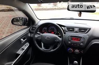 Седан Kia Rio 2013 в Энергодаре