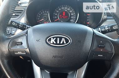 Хетчбек Kia Rio 2012 в Києві