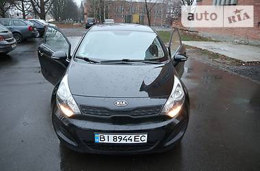 Хэтчбек Kia Rio 2012 в Полтаве