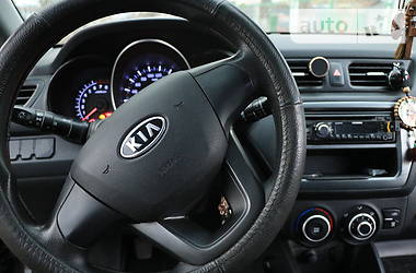 Седан Kia Rio 2011 в 