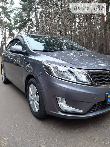 Седан Kia Rio 2012 в Черкасах