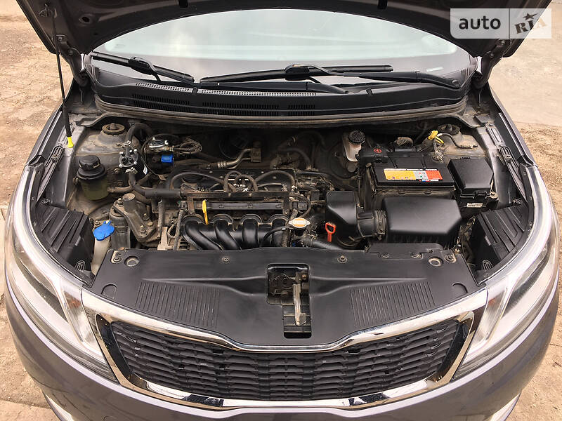 Седан Kia Rio 2012 в Черкасах