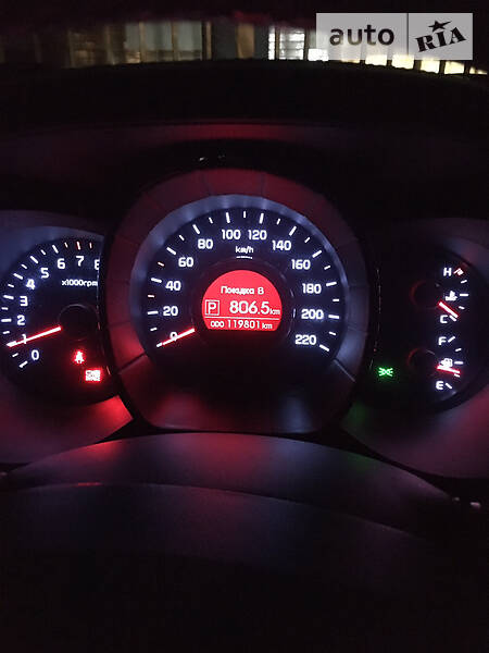 Седан Kia Rio 2012 в Черкасах