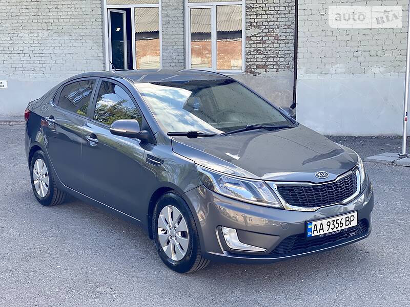 Седан Kia Rio 2011 в Києві