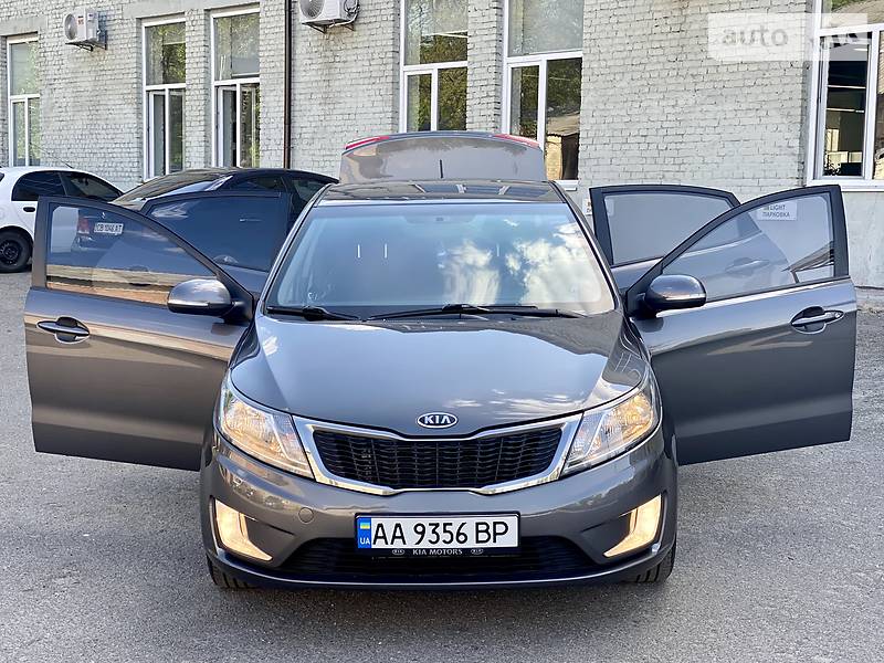 Седан Kia Rio 2011 в Києві
