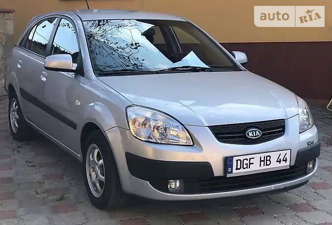 Хетчбек Kia Rio 2006 в Рубіжному