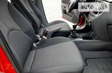 Хетчбек Kia Rio 2008 в 