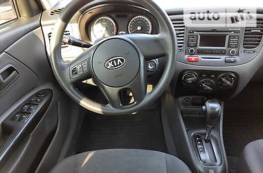 Хэтчбек Kia Rio 2010 в Кременчуге