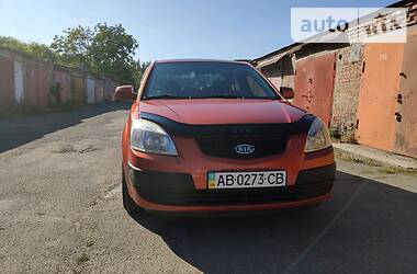 Седан Kia Rio 2007 в Виннице