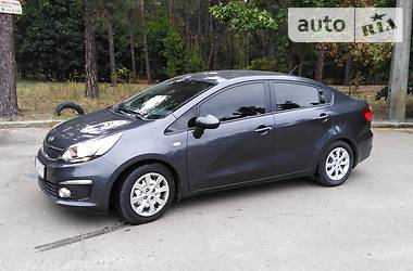 Седан Kia Rio 2017 в Киеве