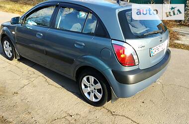 Хэтчбек Kia Rio 2007 в Звенигородке