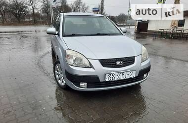 Хэтчбек Kia Rio 2008 в Полтаве