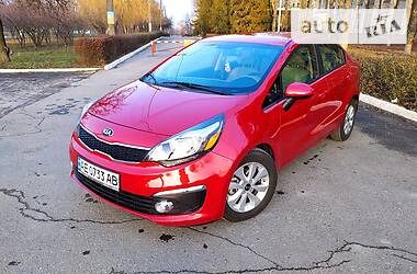 Седан Kia Rio 2016 в Днепре