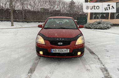 Хэтчбек Kia Rio 2005 в Виннице