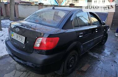 Седан Kia Rio 2007 в Киеве