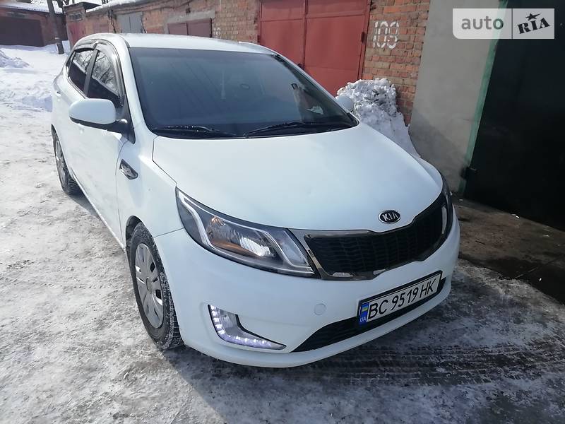 Хетчбек Kia Rio 2012 в Сокалі