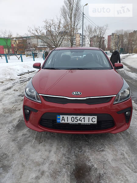 Седан Kia Rio 2018 в Киеве