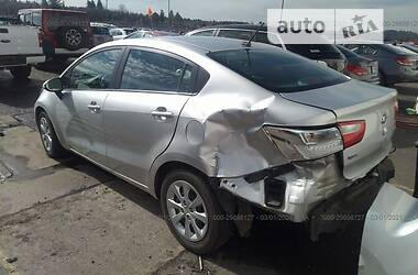 Седан Kia Rio 2013 в Киеве