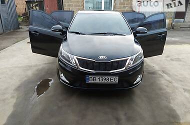 Седан Kia Rio 2013 в Сватово