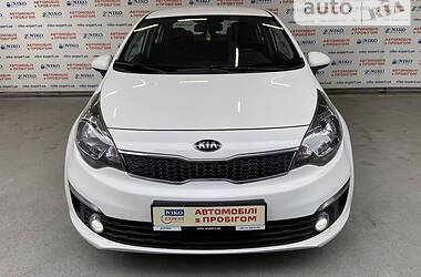 Хэтчбек Kia Rio 2015 в Киеве