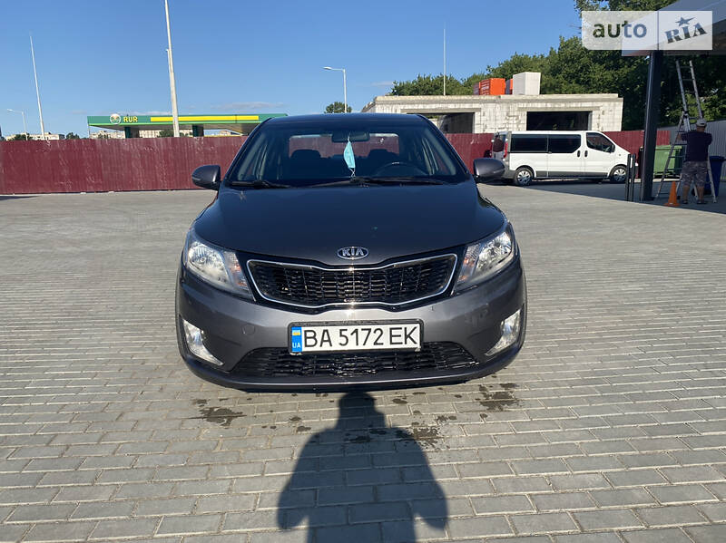 Седан Kia Rio 2013 в Олександрії