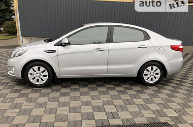 Седан Kia Rio 2012 в Хмельницком