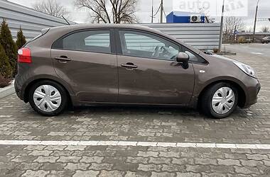 Хэтчбек Kia Rio 2012 в Черкассах