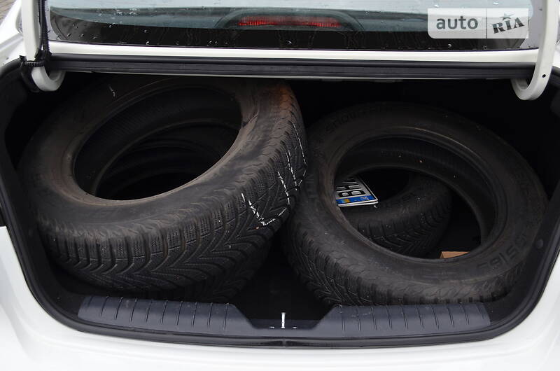 Седан Kia Rio 2015 в Одессе