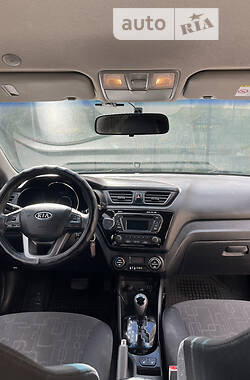 Седан Kia Rio 2012 в 