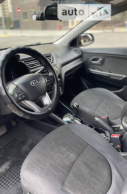 Седан Kia Rio 2012 в 