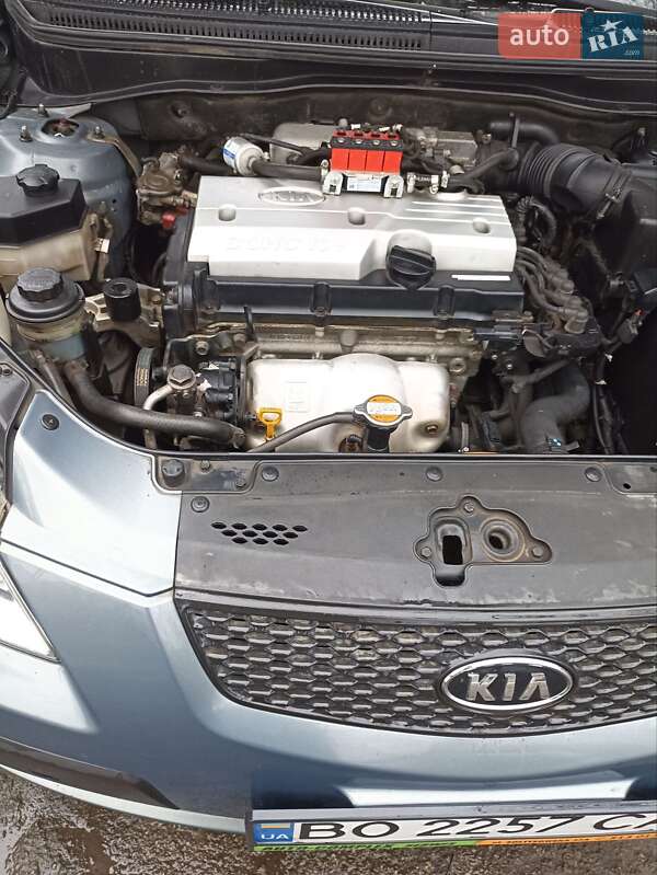 Седан Kia Rio 2007 в Чорткове