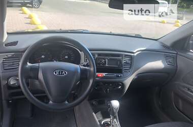 Хэтчбек Kia Rio 2007 в Киеве