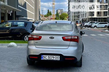 Седан Kia Rio 2012 в 