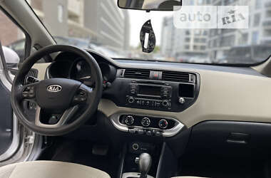 Седан Kia Rio 2012 в 