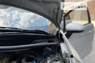 Седан Kia Rio 2012 в 