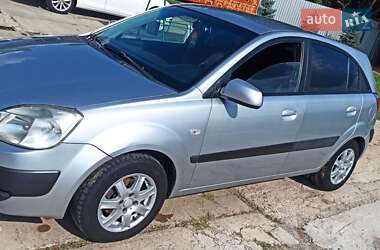 Хэтчбек Kia Rio 2007 в Богодухове