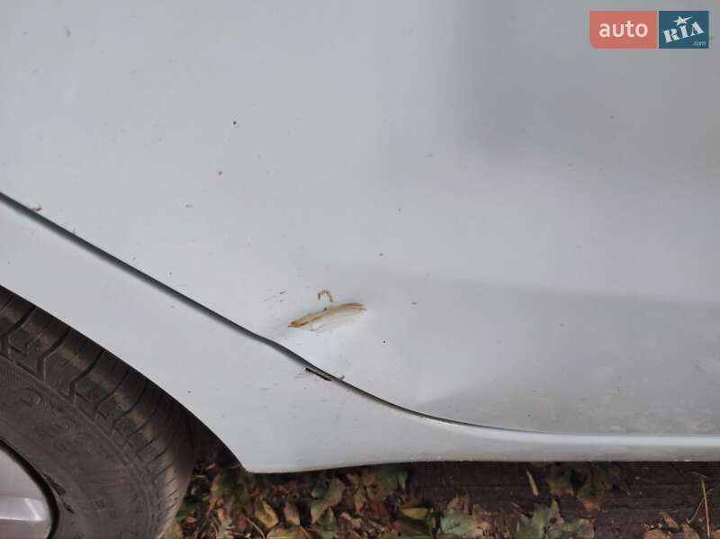 Седан Kia Rio 2013 в Украинке