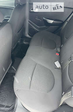 Седан Kia Rio 2013 в Козельце