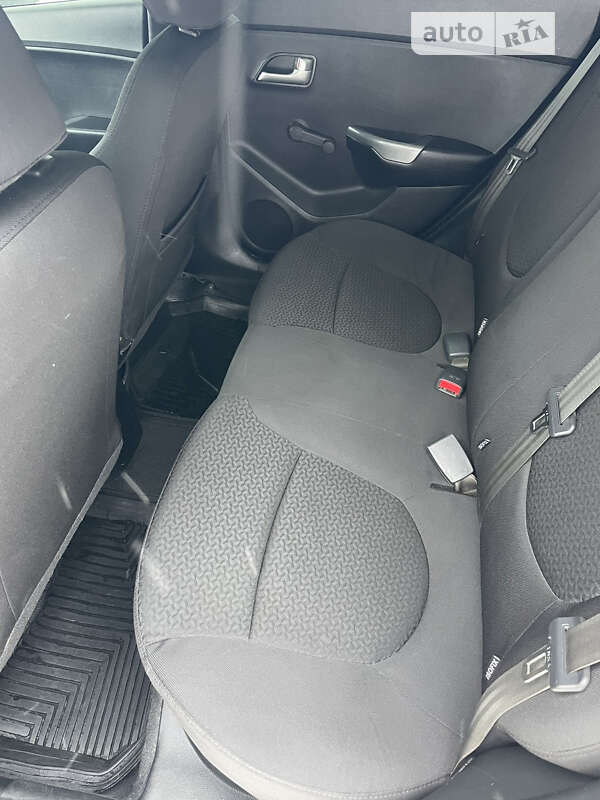 Kia Rio 2013